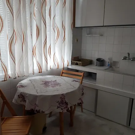 Megi Созополь